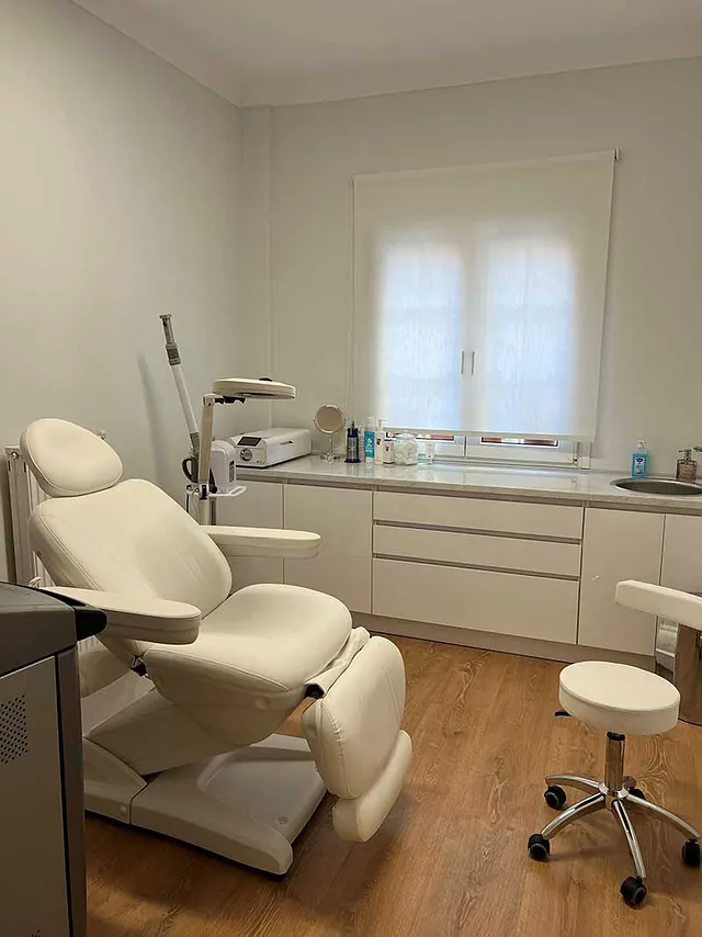 dermatologos-kirimlidou|photo
